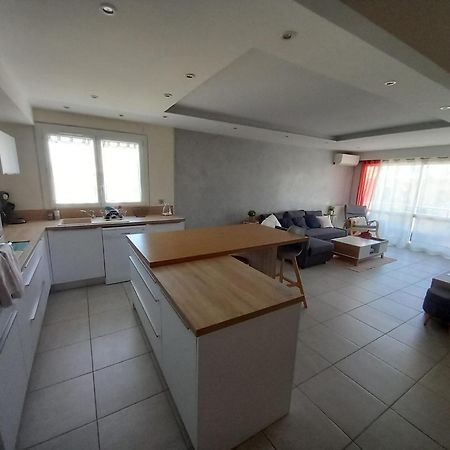 Appartement 1Er Etage, 66 M² ลาแซน-ซูร์-แมร์ ภายนอก รูปภาพ