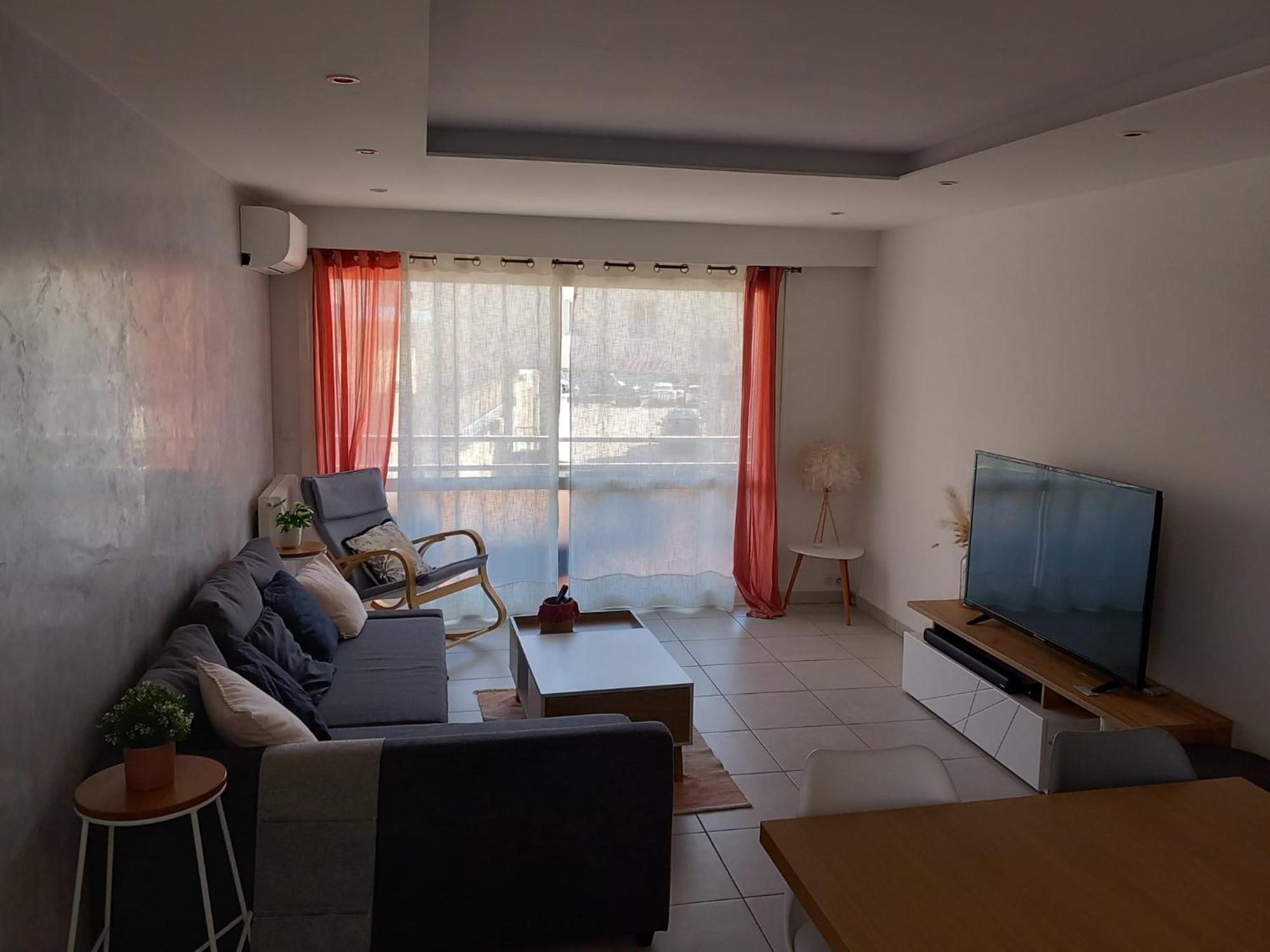 Appartement 1Er Etage, 66 M² ลาแซน-ซูร์-แมร์ ภายนอก รูปภาพ